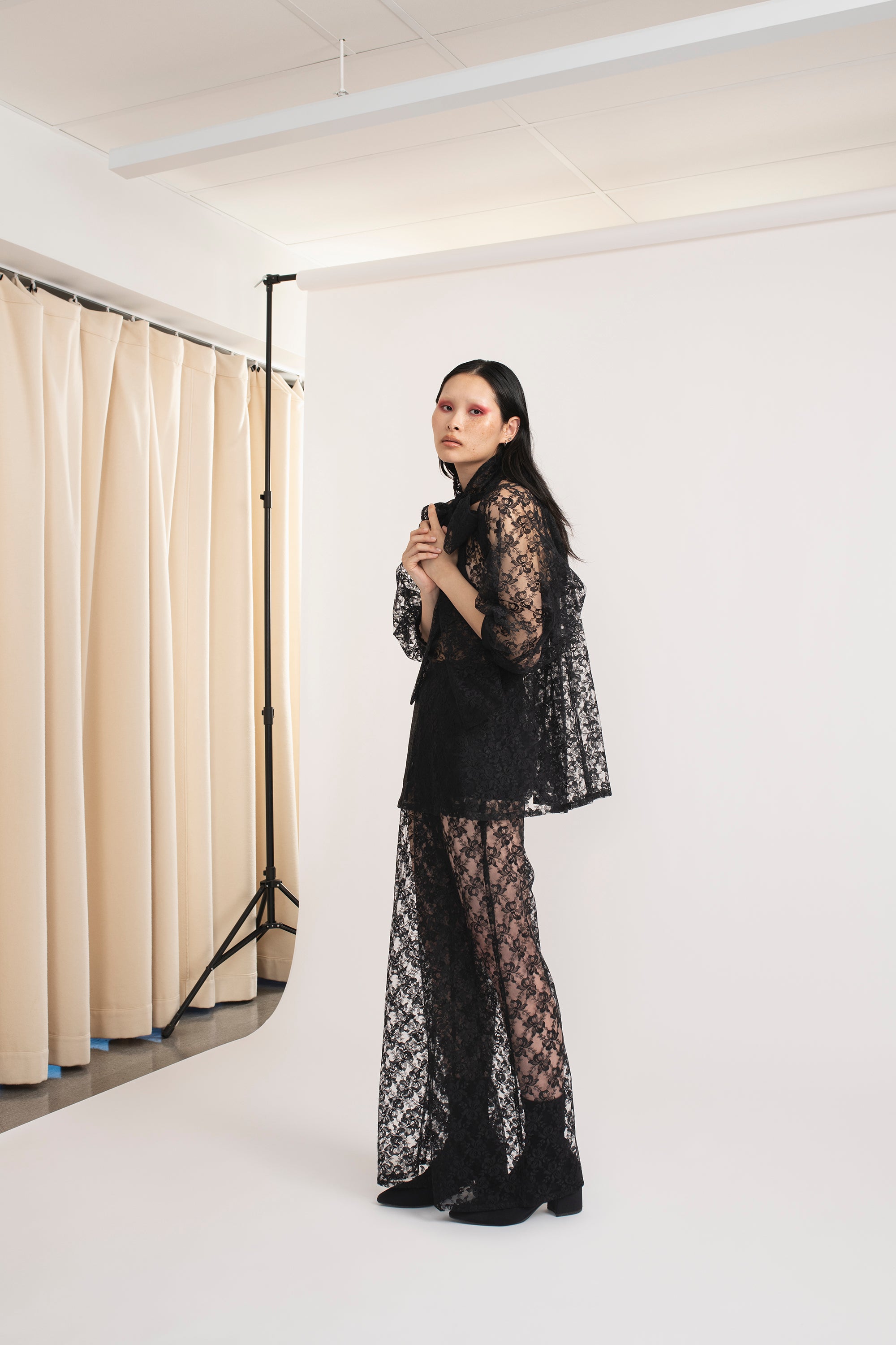 PUFFED LACE TOP (-50%)