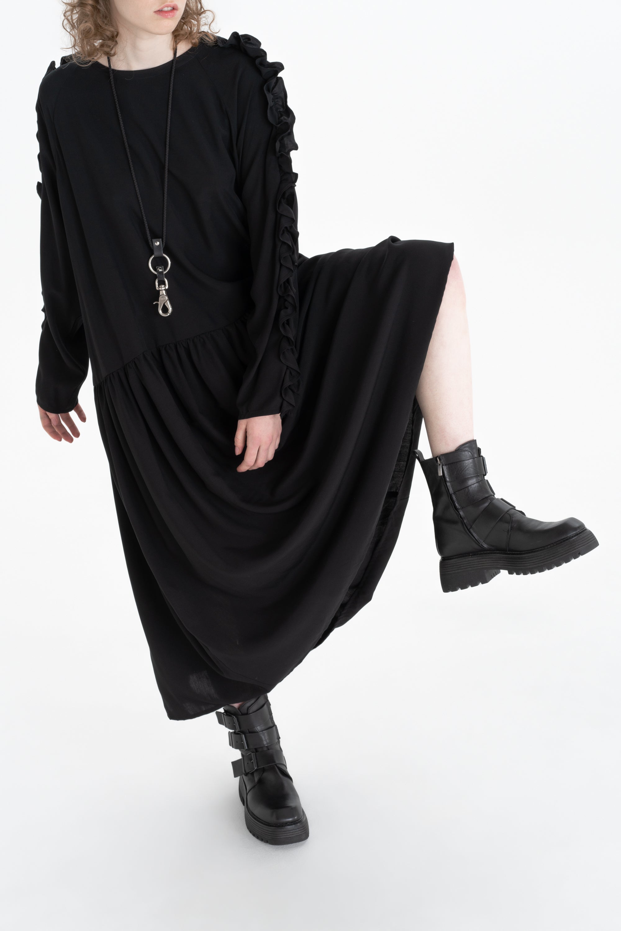 RUFFLE DRESS_black (-40%)