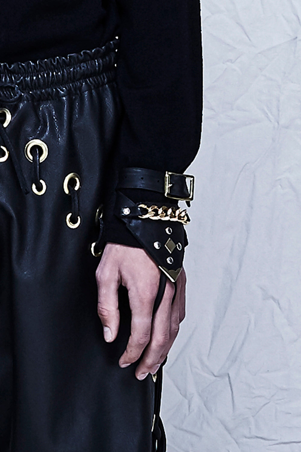 Mirkka Metsola Sustainable Golden Hand Harness Made of Surplus Leather