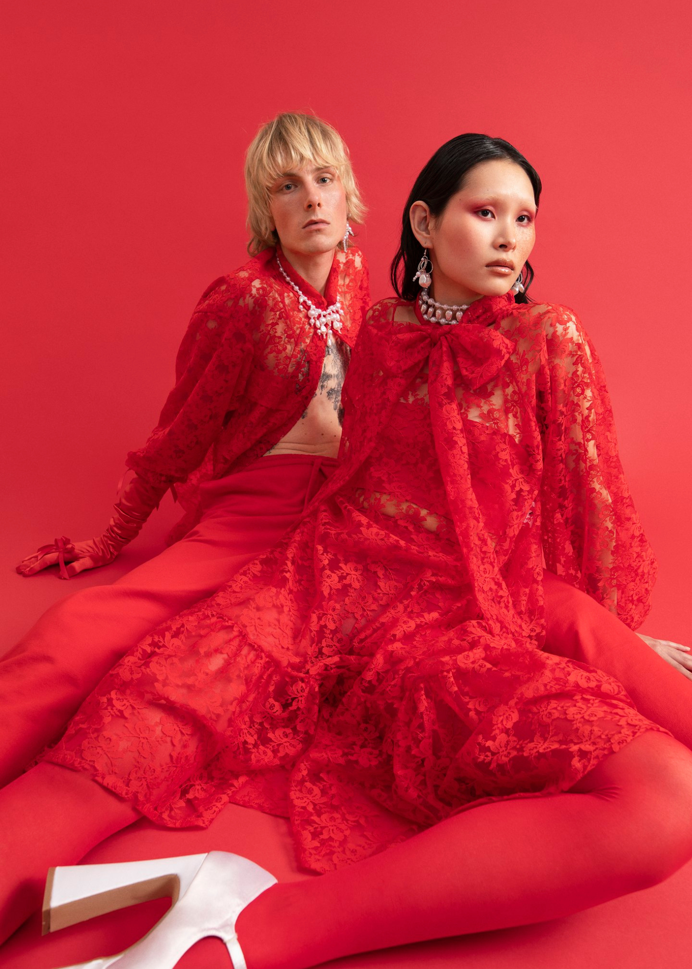 Mirkka Metsola aw24 true romance malliston drop 2 punainen banneri. 